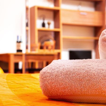Estudio Para Parejas Con Wifi En La Playa Valencia Ngoại thất bức ảnh