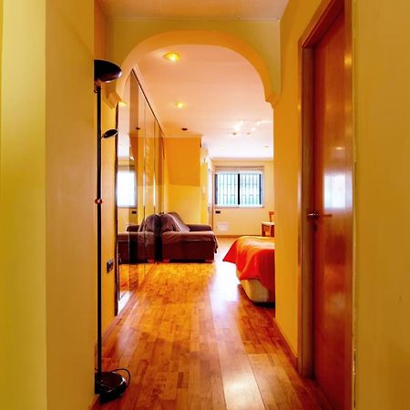 Estudio Para Parejas Con Wifi En La Playa Valencia Ngoại thất bức ảnh