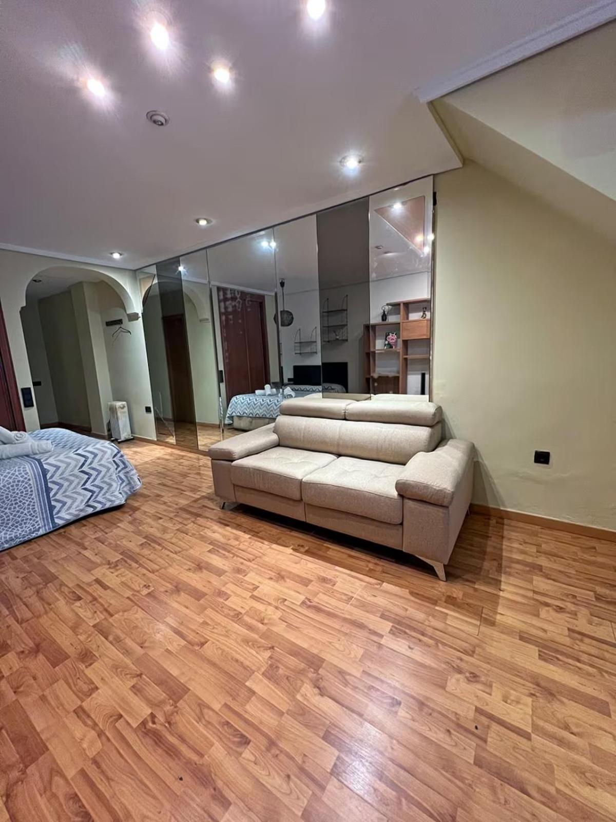 Estudio Para Parejas Con Wifi En La Playa Valencia Ngoại thất bức ảnh